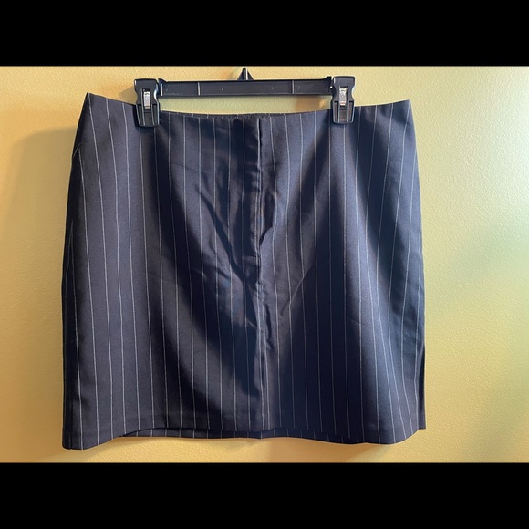 New York & Company Striped Skirt - Picture 3 of 6